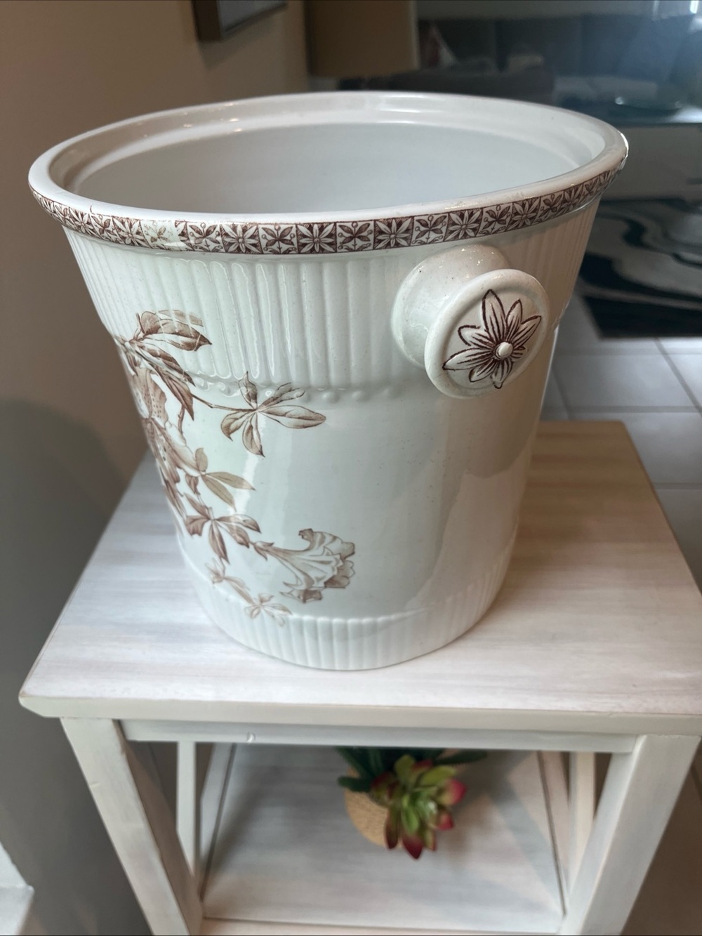 Vintage Johnson Brothers White Ceramic Slop Jar with Brown Floral Motif - Picture 7 of 14